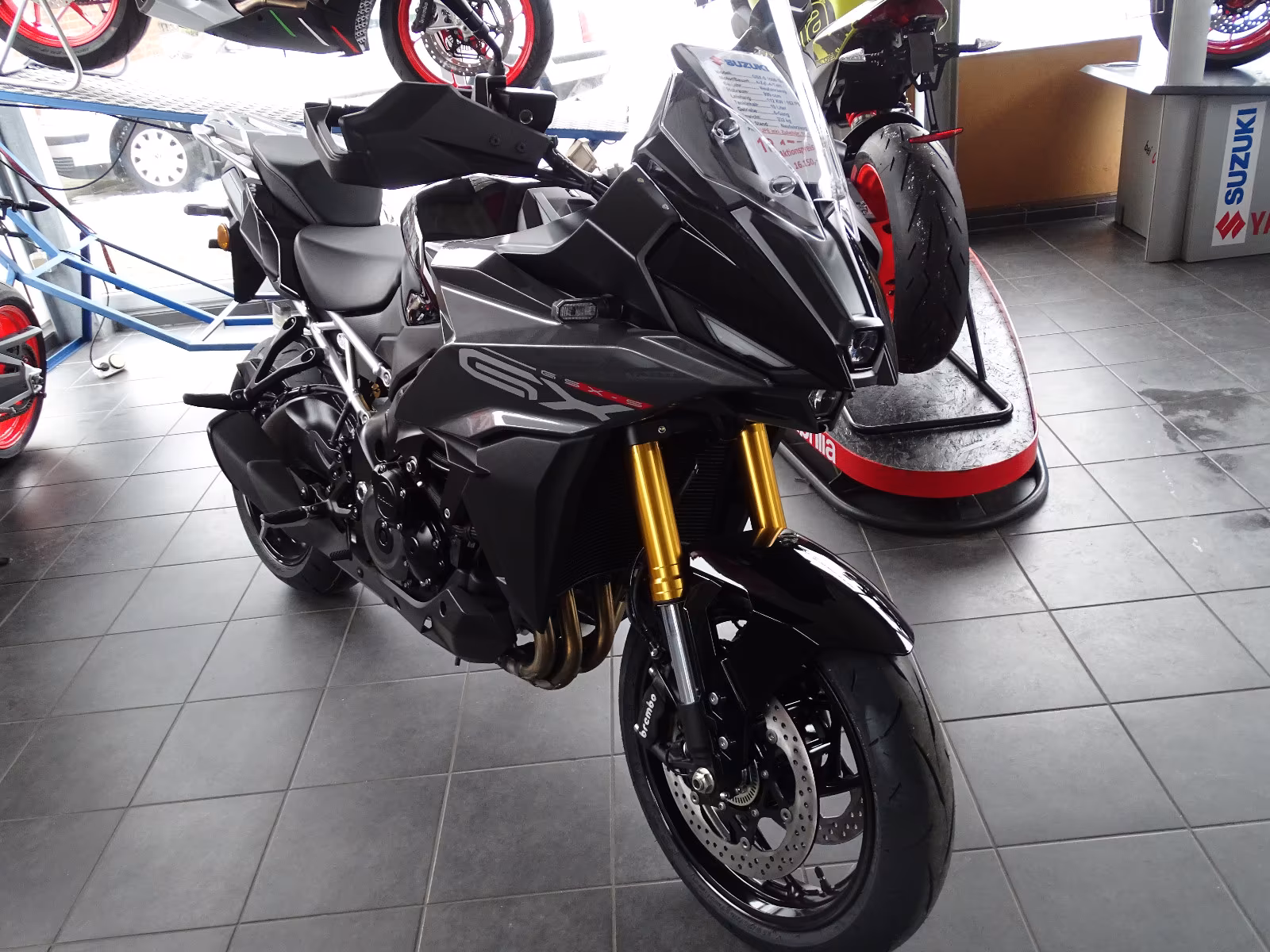Suzuki GSX-S 1000GX