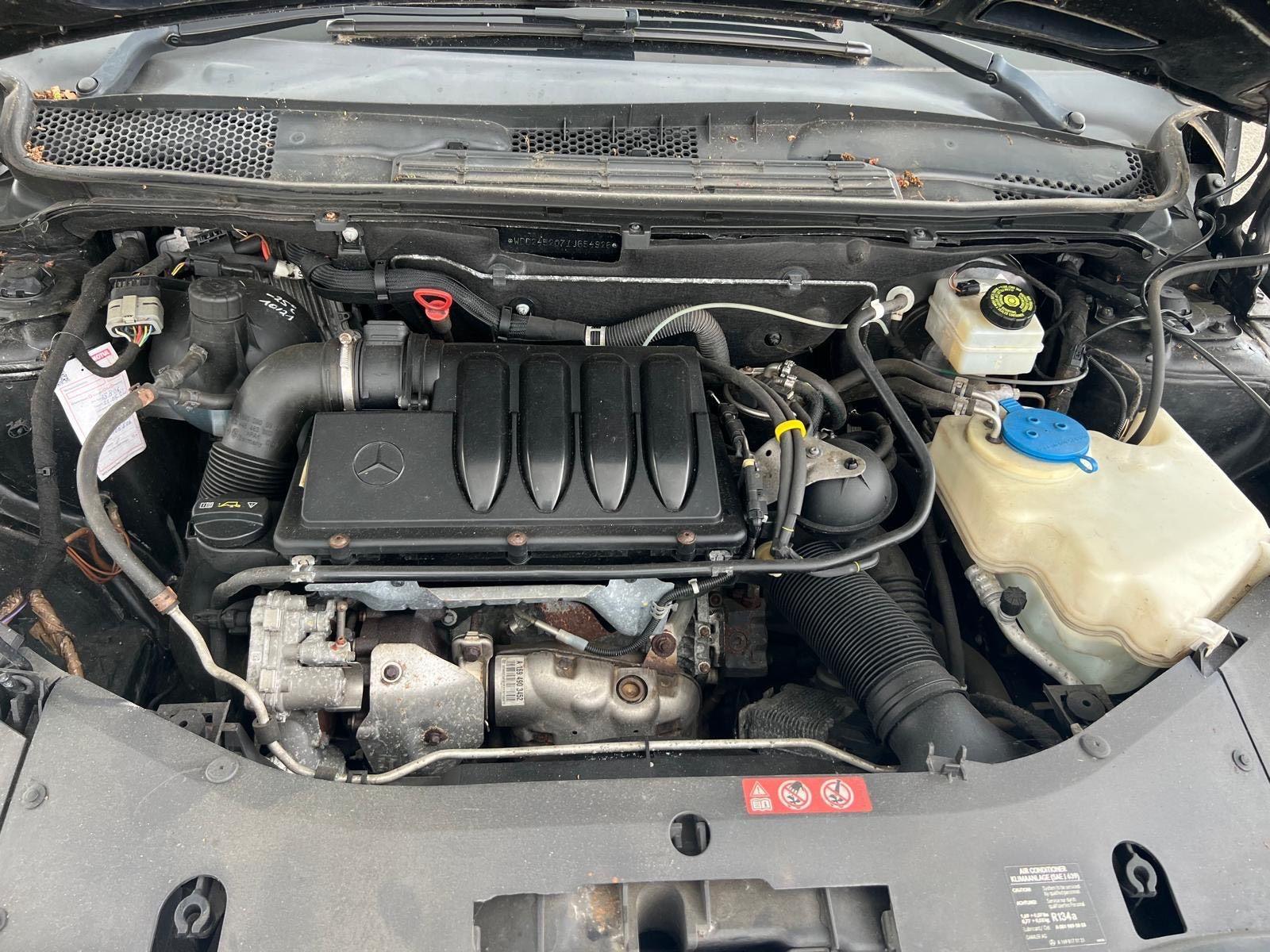 Mercedes-Benz B180 2010 — photo 11