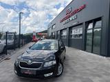 Skoda Octavia Combi Ambition*NAVI*SHZG*S&S*8-FACH*PDC - Skoda Octavia Ambition mit Diesel-Antrieb