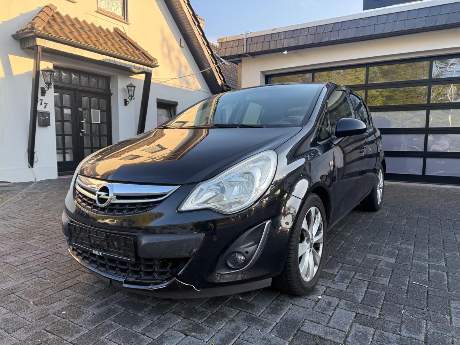 Opel Corsa D Satellite