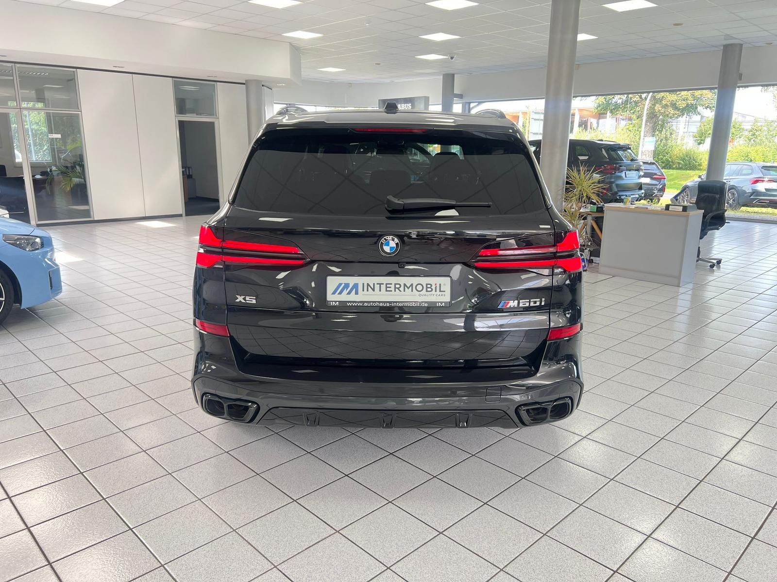 BMW X5 M60 i xDrive*PANO*STHZG*MASSAGE*LUFT*HUD*360°