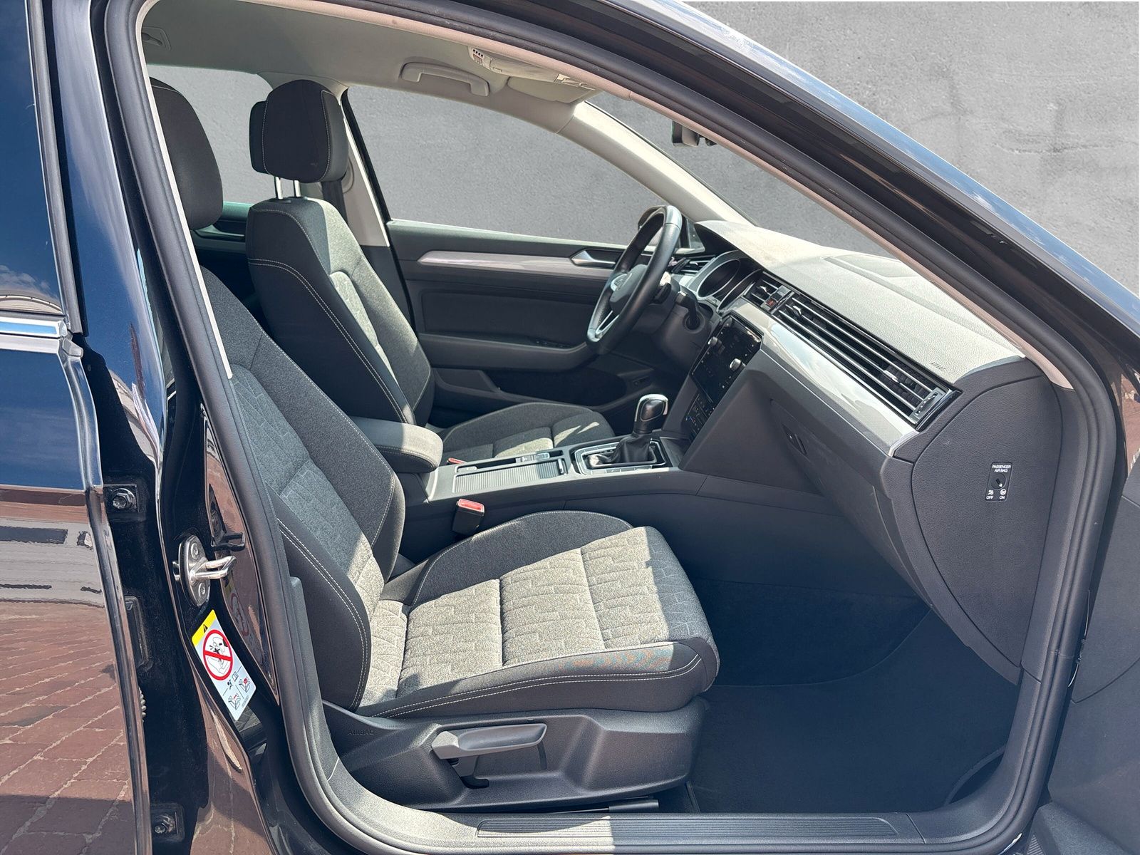 Fahrzeugabbildung Volkswagen Passat Variant Business 2.0 TDI DSG AHK RFK