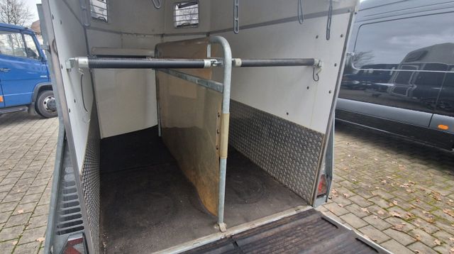 Zentralachsanhänger Pferdeanhänger 0,75 - 3,5 t
