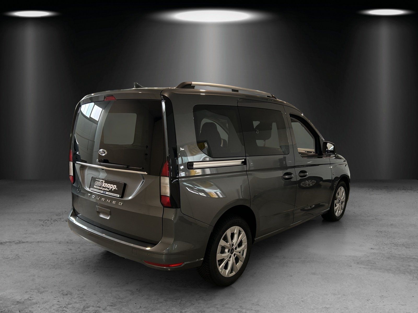 Fahrzeugabbildung Ford Tourneo Connect Benzin Automatik AHK Kamera PDC