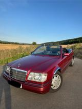 Mercedes-Benz Mercedes Benz W124 Cabrio E220 150PS HU 10... - Mercedes-Benz E 220: W124
