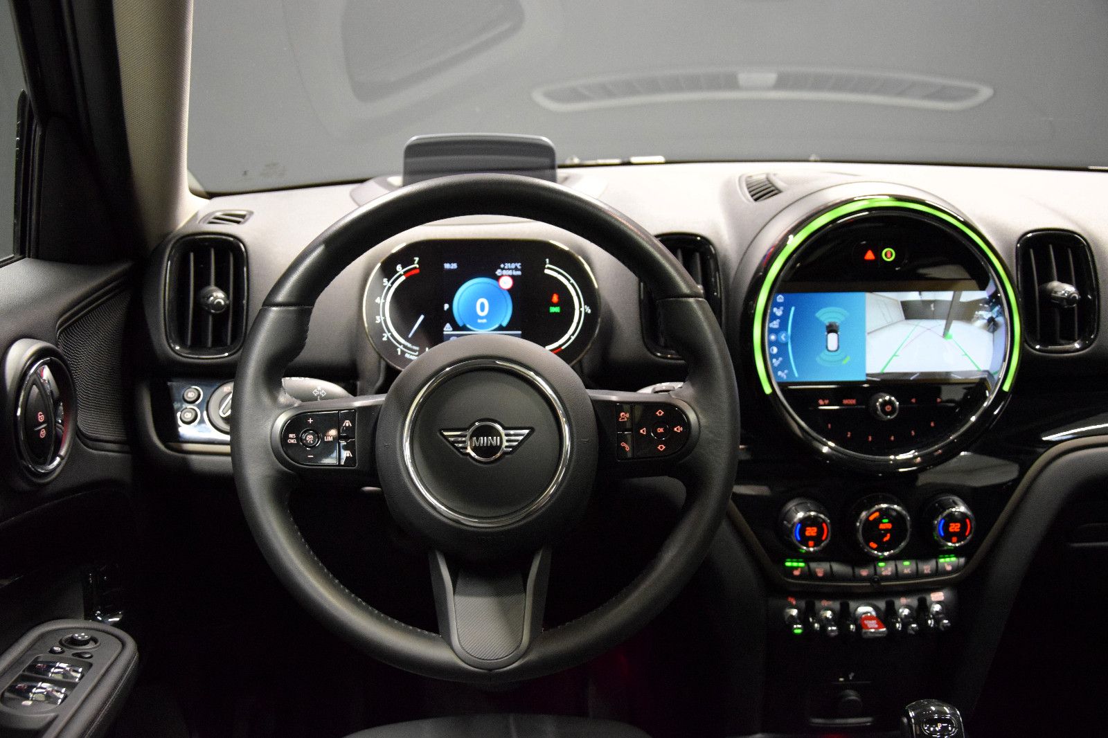 Fahrzeugabbildung MINI Countryman Cooper Classic Trim Premium Plus LED