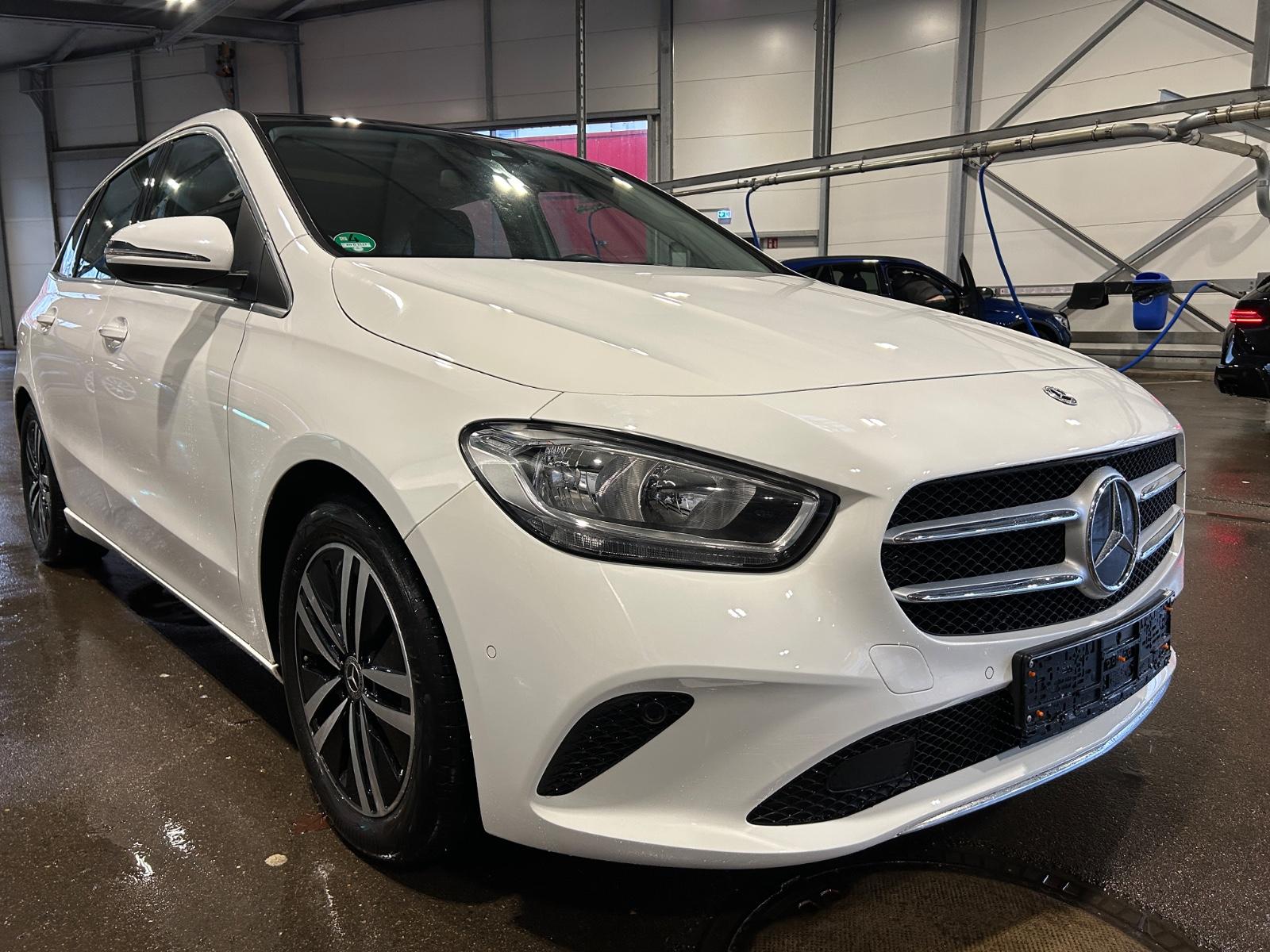 Mercedes-Benz B 220 B B 220 4Matic AHK