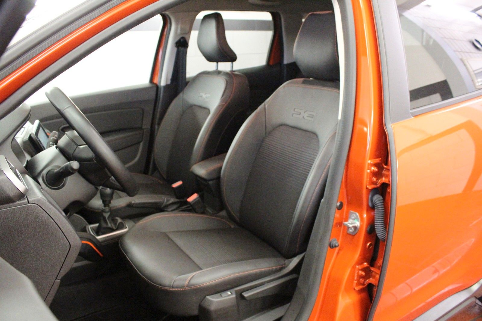 Fahrzeugabbildung Dacia Duster TCe 100 ECO-G Extreme *Sitzheizung*Allwet