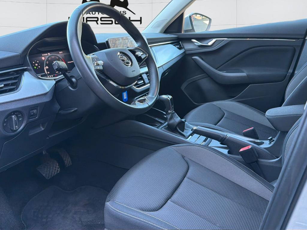 Skoda Scala 2023 г. Серебристый, пробег 45530 км