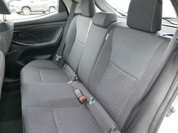 Toyota Yaris - 11