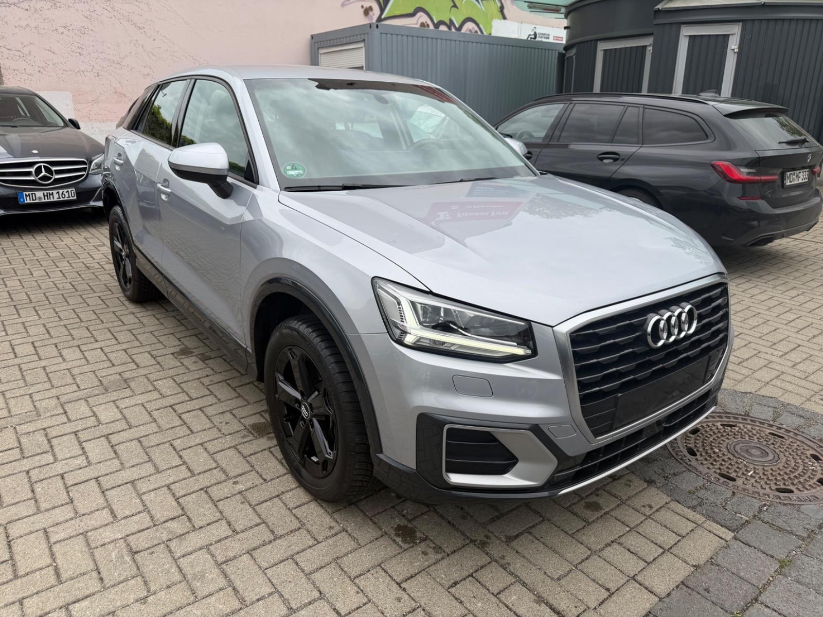Audi Q2*Led*Klimaautomatik*Navi*digtal taco*Automatik