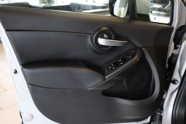 Fahrzeugabbildung Fiat 500X Cross|1HAND|PANO|KAMERA|ACC|19ZOLL|