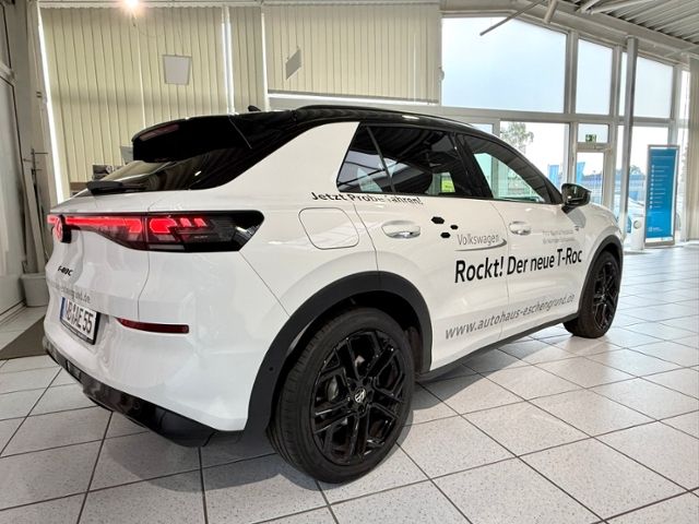Fahrzeugabbildung Volkswagen T-ROC 1.5 eTSI DSG R-LINE IQ.LIGHT KESSY BLACK S