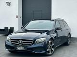 Mercedes-Benz E 220 d 9G*AVANTGARDE*WIDE*DISTR+*NIGHT*360° - blaue Mercedes-Benz E 220
