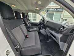 Fahrzeugabbildung Vivaro Kombi L