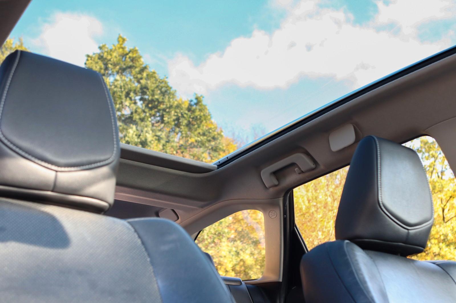 Toyota Auris 2013 — photo 15