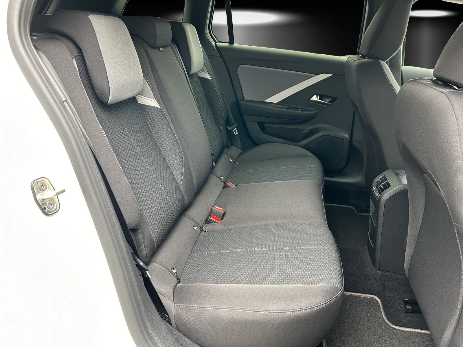 Fahrzeugabbildung Opel Astra L 1.2 Turbo Enjoy/KAMERA/LED/SHZ/CAR-PLAY/