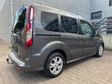 Ford TOURNEO CONNECT 1,5 TDCI TITAN. AHK/PANO/KLIMAAU - gebrauchte Ford Transit Connect aus dem Jahr 2015
