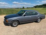BMW 735i e23 - BMW 735: 735i