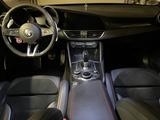 Alfa Romeo Giulia 2.9 V6 Bi-Turbo 375 kW AT8 Quadrifogl... - gebrauchte Alfa Romeo Giulia aus dem Jahr 2018