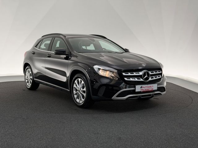 MERCEDES-BENZ GLA 180*STYLE*TEMPOMAT-SITZHEIZUNG-AMBIENTE BEL.
