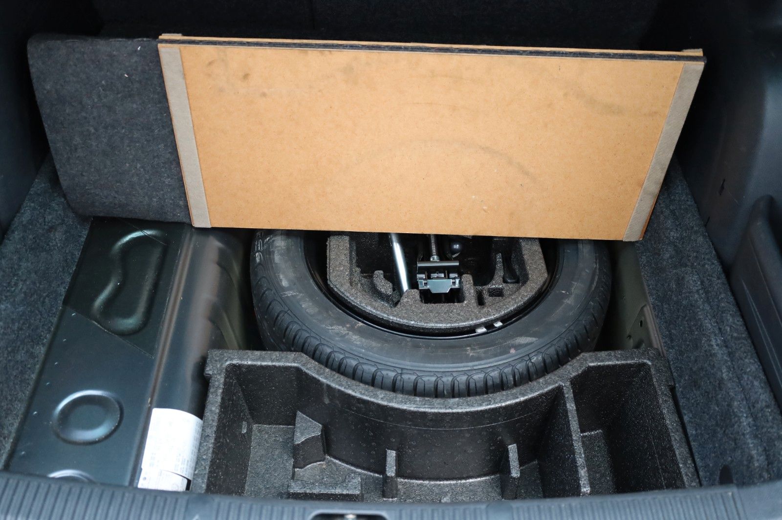 Fahrzeugabbildung SKODA Fabia Combi Family 1,2 TSI *SHZ *PDC *Climatro.