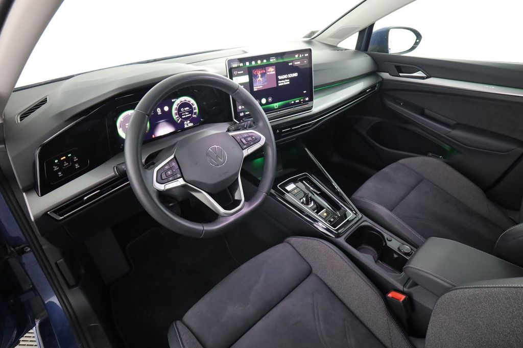 Image of Volkswagen Golf