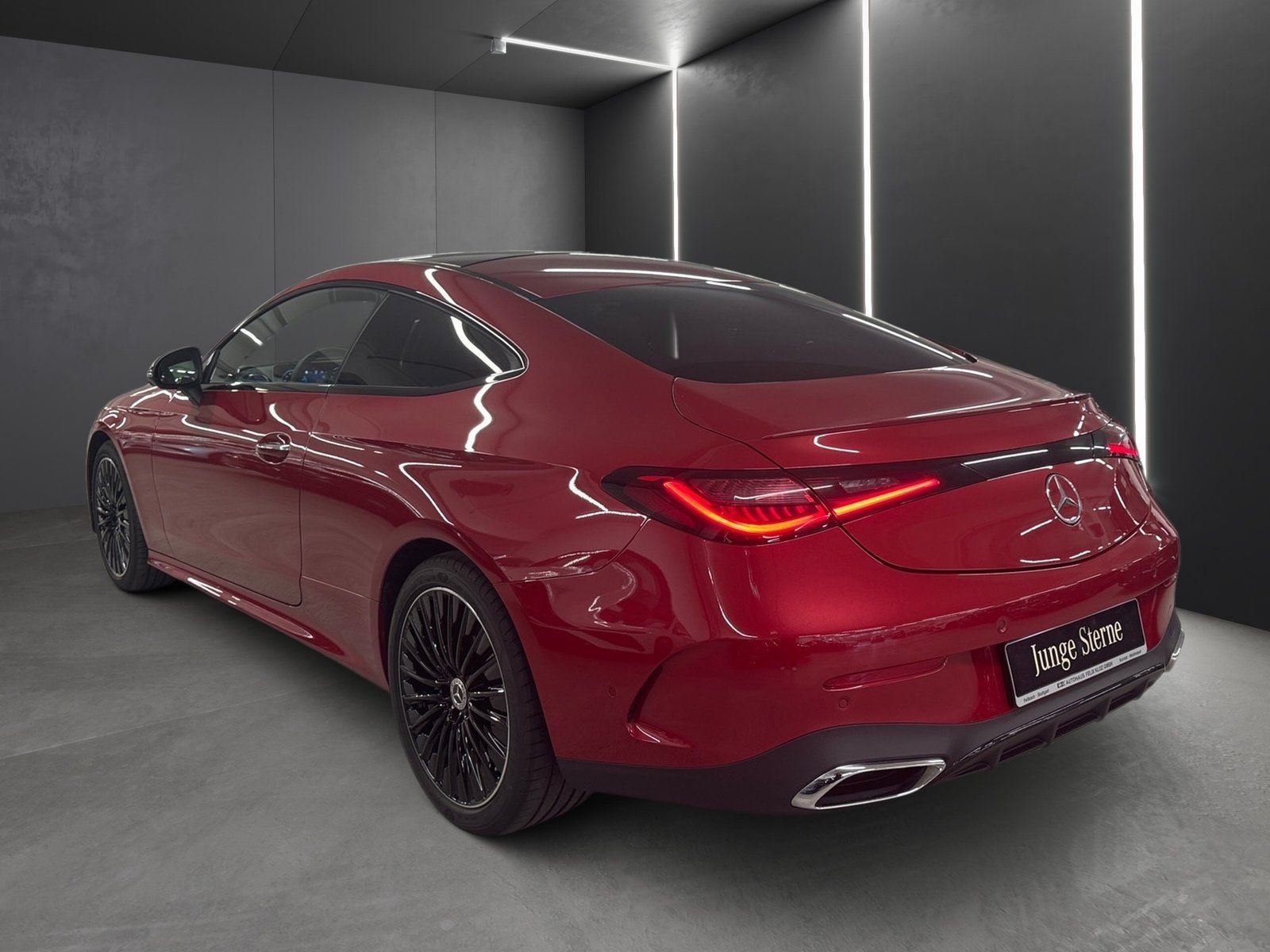 Fahrzeugabbildung Mercedes-Benz CLE 200 AMG Premium*Pano*Distro*STDHZG*Night*360