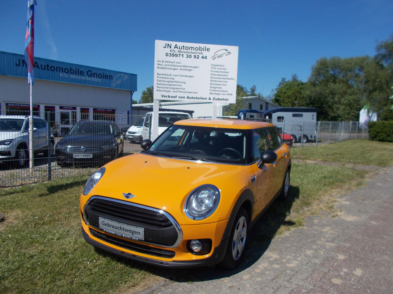 MINI ONE - 1