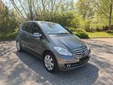 Mercedes-Benz A 200 Automatik - gebrauchte Mercedes-Benz A 200 aus dem Jahr 2010