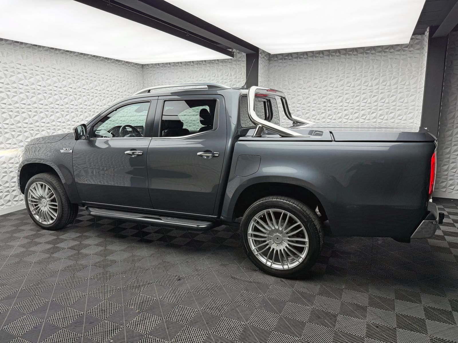 Fahrzeugabbildung Mercedes-Benz X 350d POWER-EDITION/4MATIC/LED/KEYLES/360°/AHK