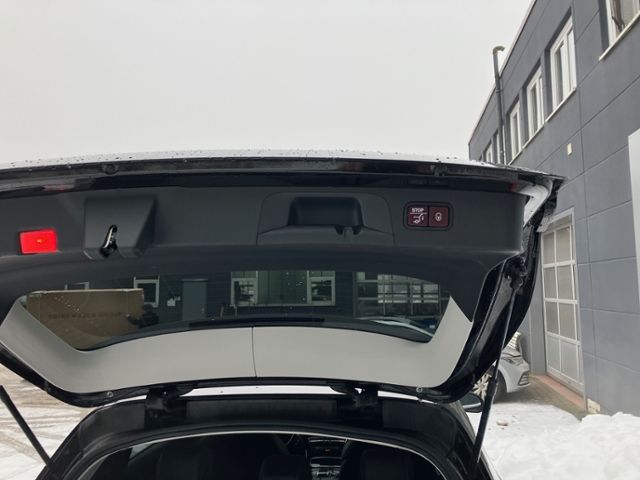 GLC 250 AMG Line/4Matic/LED/ LEDER /ALU 20"