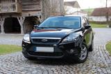 Ford Focus 1,6 Style+ schwarz - Ford Focus aus 2011: ST