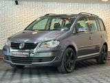 Volkswagen Touran 1.9TDI SHZ#TEMPO#KLIMA#HU NEU#ZV#7SITZE - Volkswagen Touran mit Diesel-Antrieb: 1.9