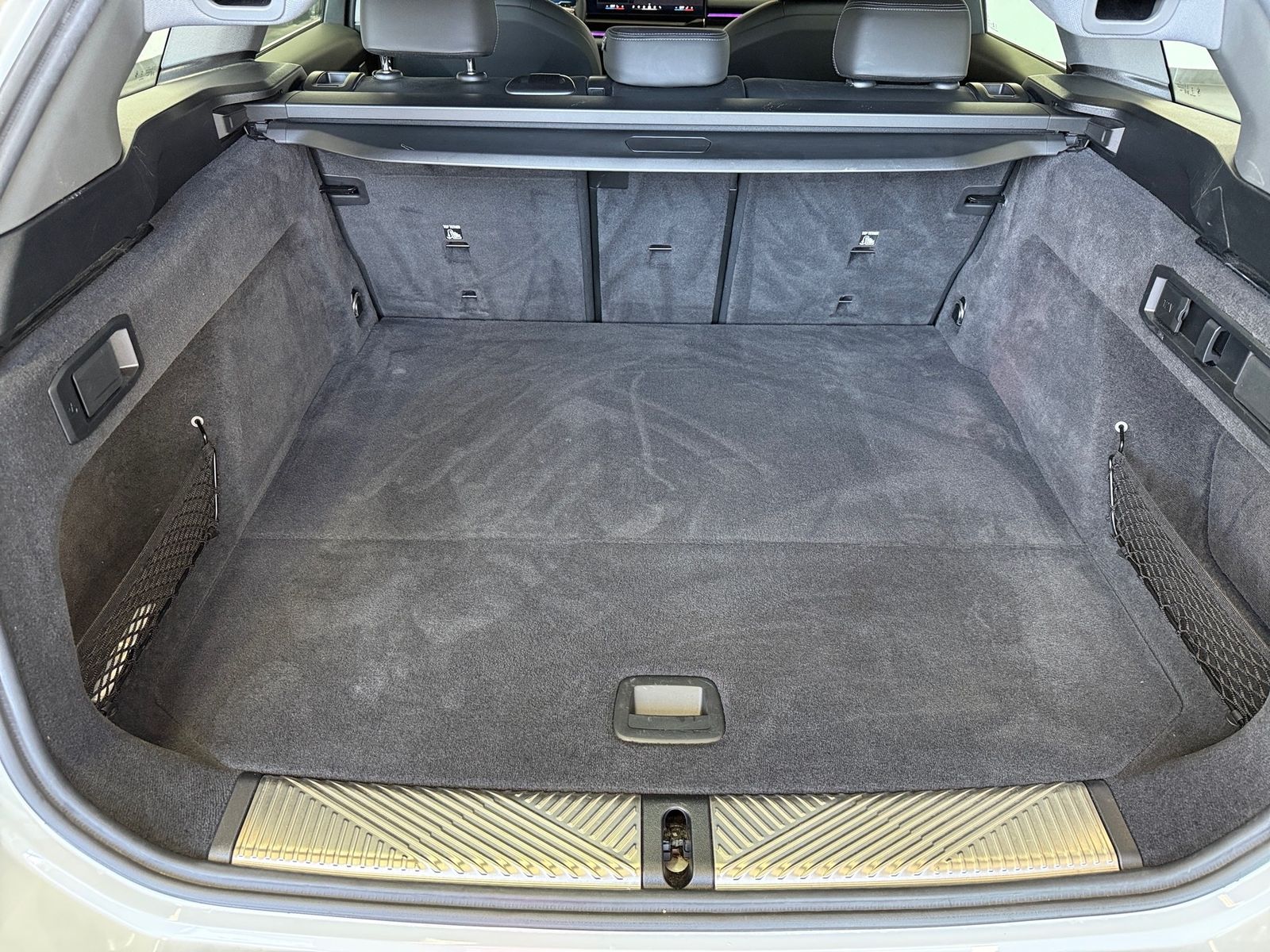 BMW 520dTouring*LED*Navi*Kamera*DriveAssist*Leder* foto 9