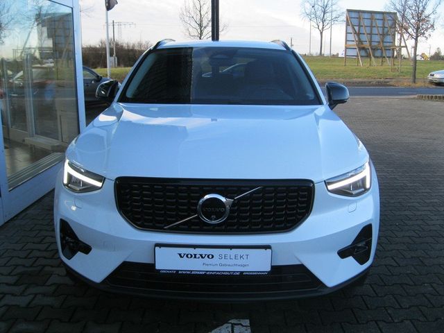 Volvo XC40 B4 Ultimate Dark PANO/Standhzg./AHK