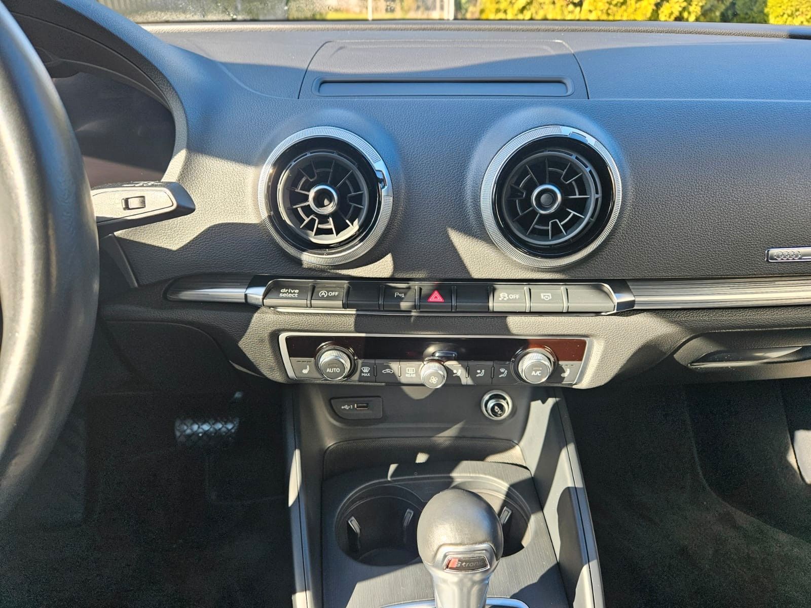 Audi A3 Sportback sport **DAB/VC/NAVI/SHZ/1.HAND** foto 13