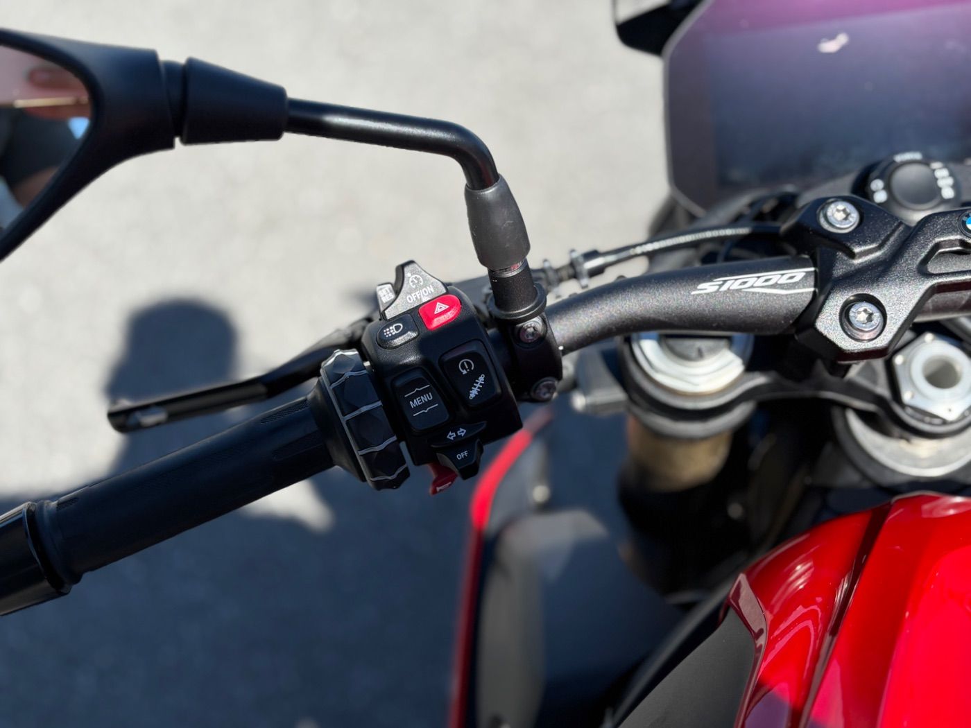 Fahrzeugabbildung BMW S 1000 R 3 Pakete, Carbonräder, Frästeile