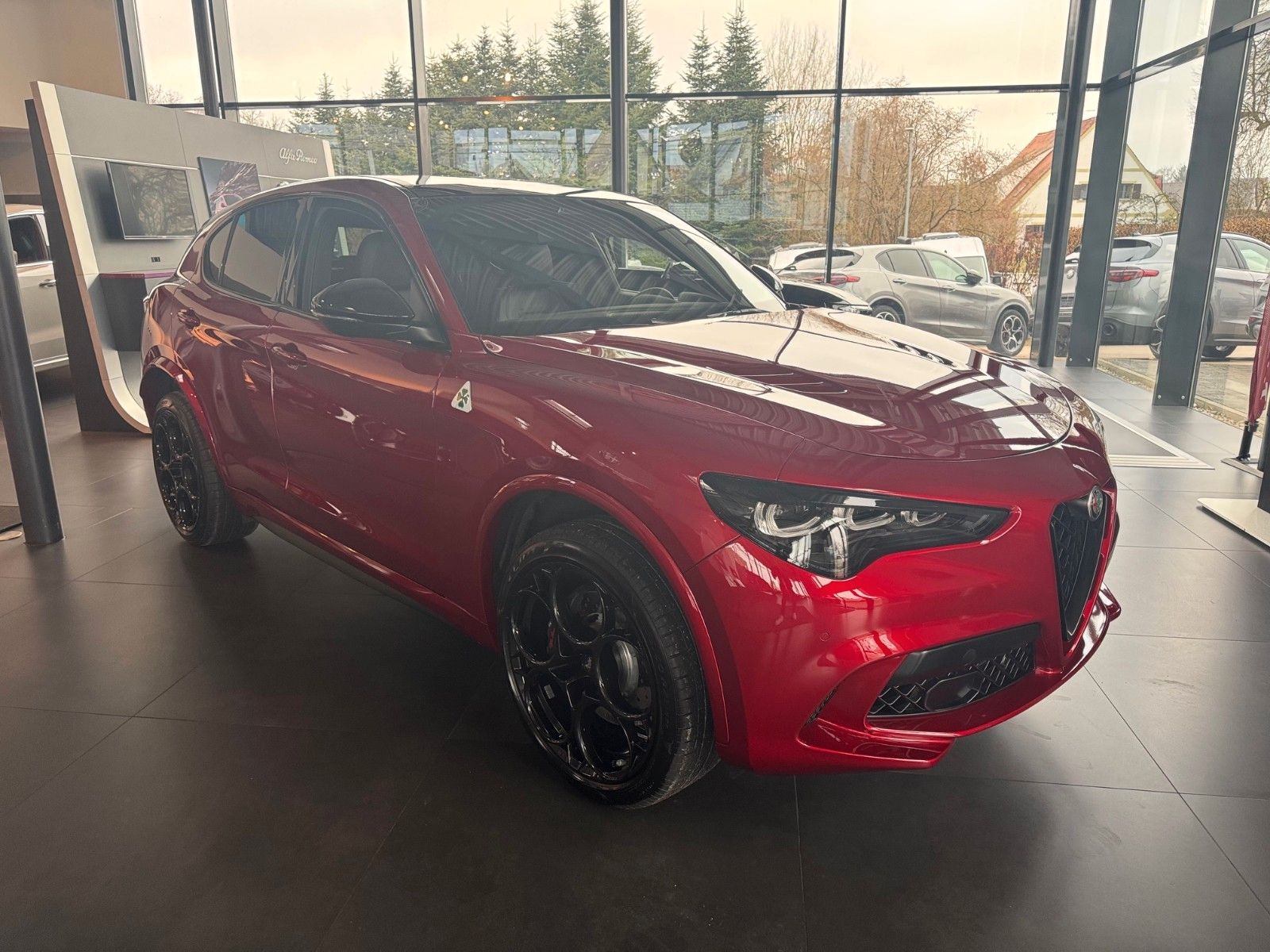 Fahrzeugabbildung Alfa Romeo Stelvio Quadrifoglio Q4 520PS