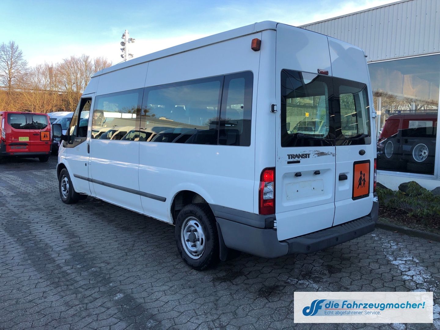 Fahrzeugabbildung Ford Transit Kombi FT 300L Trend KLima 2.2 TDCI *1174