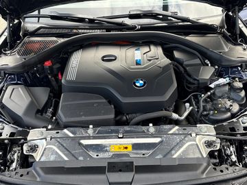 BMW 330e xDrive Touring A Head-Up DAB LED RFK Shz