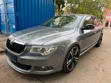 Skoda superb 2.0 TDI 170ps Elegance DSG vo... - Skoda Superb: TDI 170