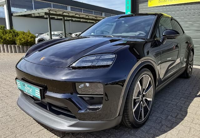 Porsche Macan 4 Electric AHK Bose Pano LUFT Sport-Chrono