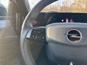 Bild 11 Opel Astra GS ST NAVI/SHZ+LHZ/PDC vo+hi+360Cam/LED