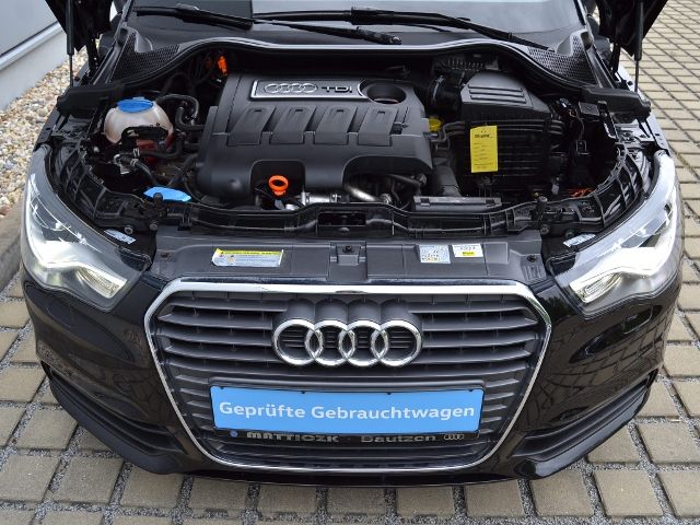 A1 Sportback 1.6 TDI S-tronic Attraction XENON/A