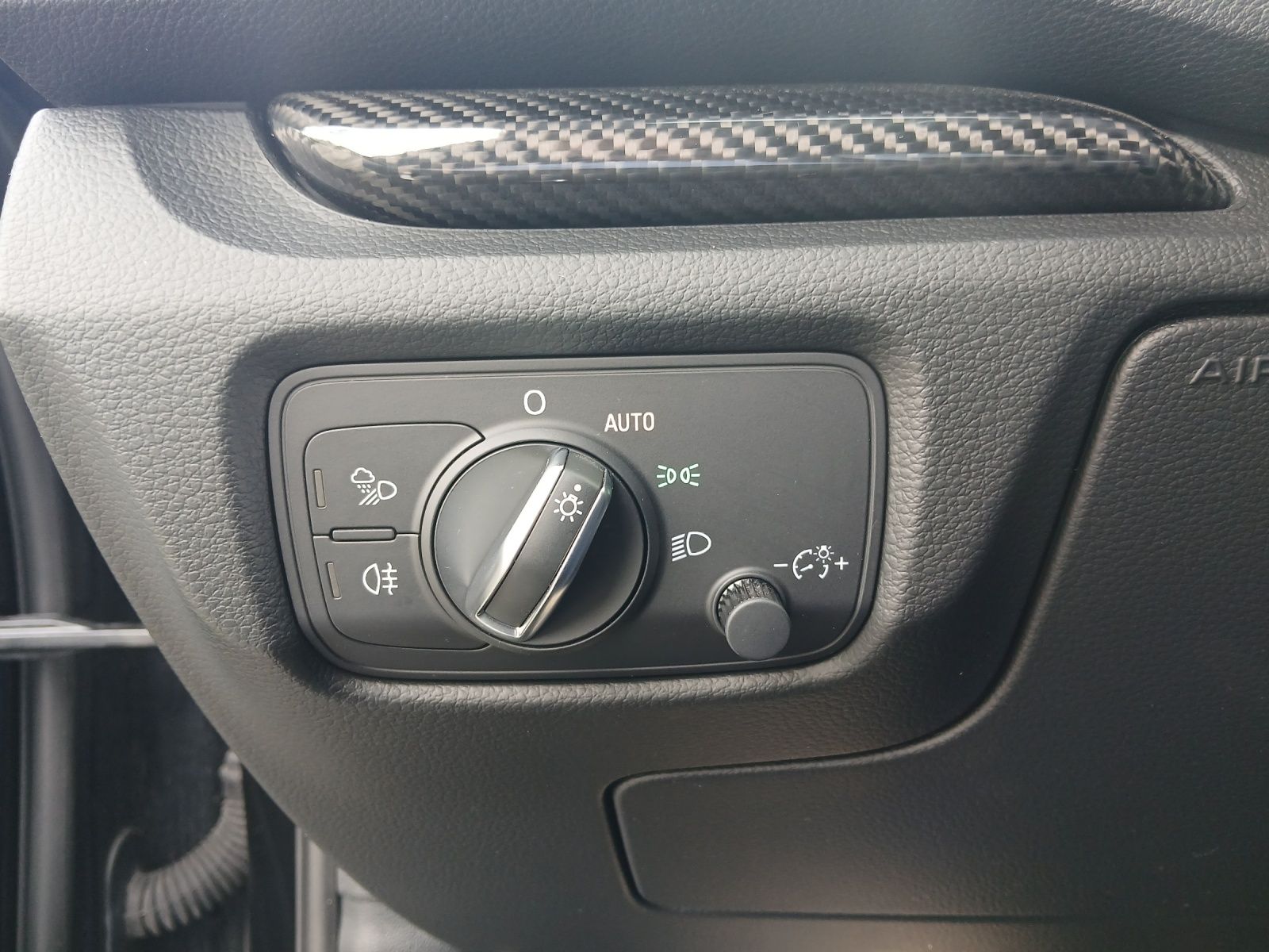 Fahrzeugabbildung Audi RS 3 Sportback quattro S-tronic Matrix Navi AVC