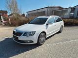 Skoda Superb 3.6 V6 DSG 4x4 L&K Combi L&K - Skoda Superb: Allradantrieb, 3.6