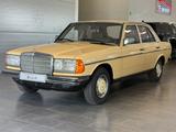 Mercedes-Benz 240 D 1.Hand H-Zullasung - Mercedes-Benz 240: D