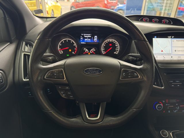 Ford Focus Turnier ST 250PS