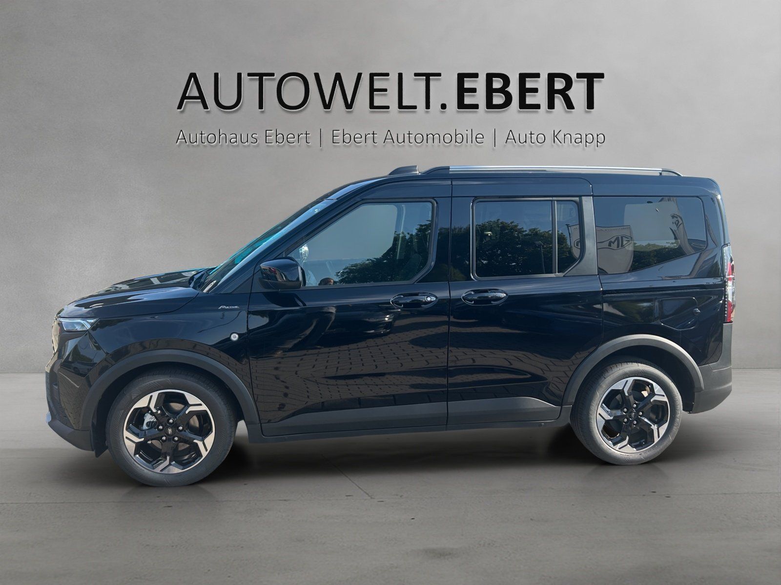 Fahrzeugabbildung Ford Tourneo Courier Active 5 Jahre Garantie